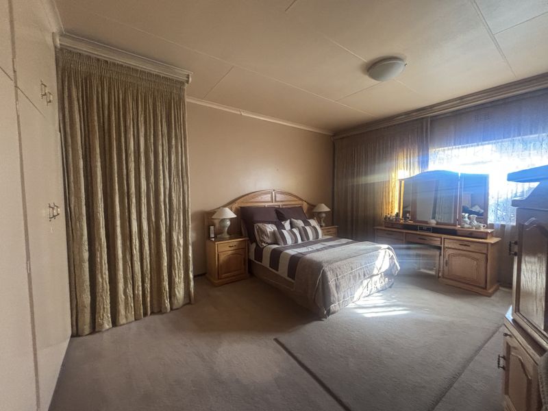 Privacy Guaranteed - Photo 5