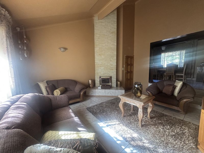 Privacy Guaranteed - Photo 2