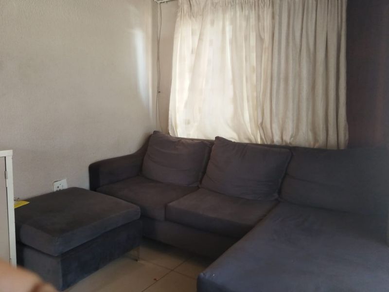 **Charming 3-Bedroom House for Sale in Boitekong Ext 3, Rustenburg** - Photo 6