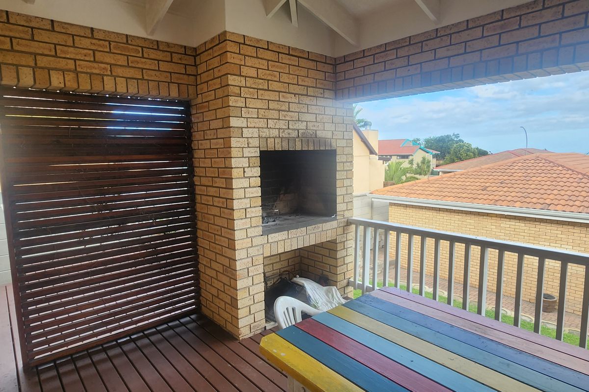 Spacious family home with sea views and bonus loose standing flatlet - Photo 5