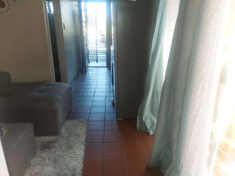 INVESTORS OPPORTUNITY- 1 BEDROOM APARTMENT AT BO-DORP - Photo 4