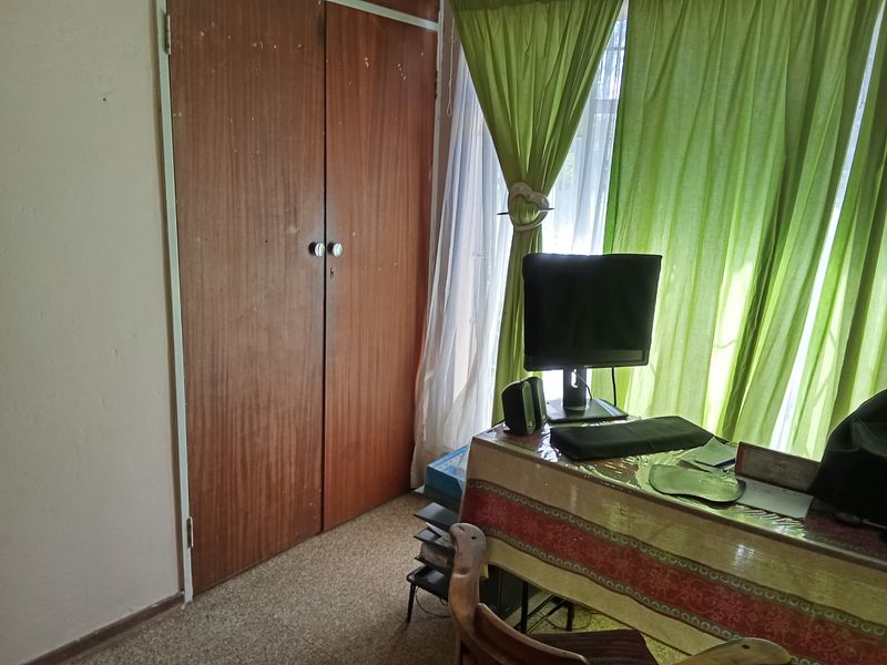 3 bedroom farm for sale in Houtkop AH, Vereeniging offering comfort and convenience - Photo 10