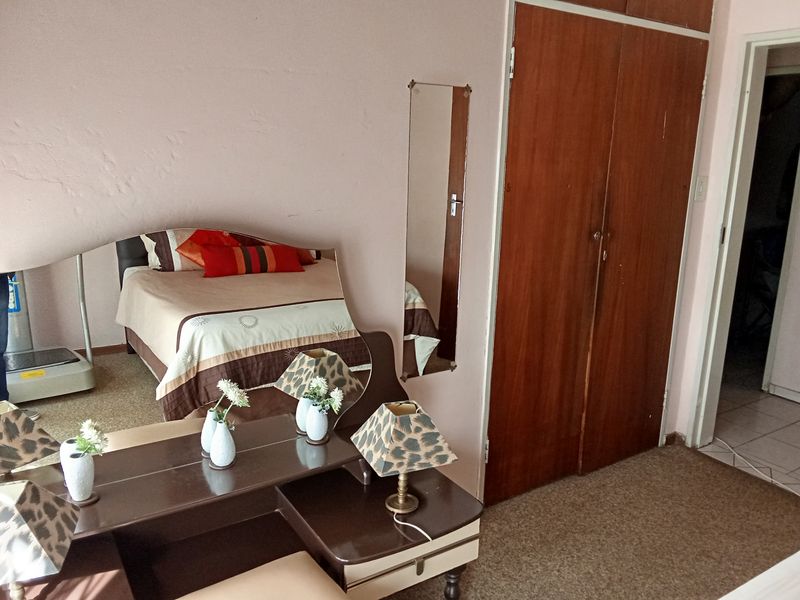 3 bedroom farm for sale in Houtkop AH, Vereeniging offering comfort and convenience - Photo 9