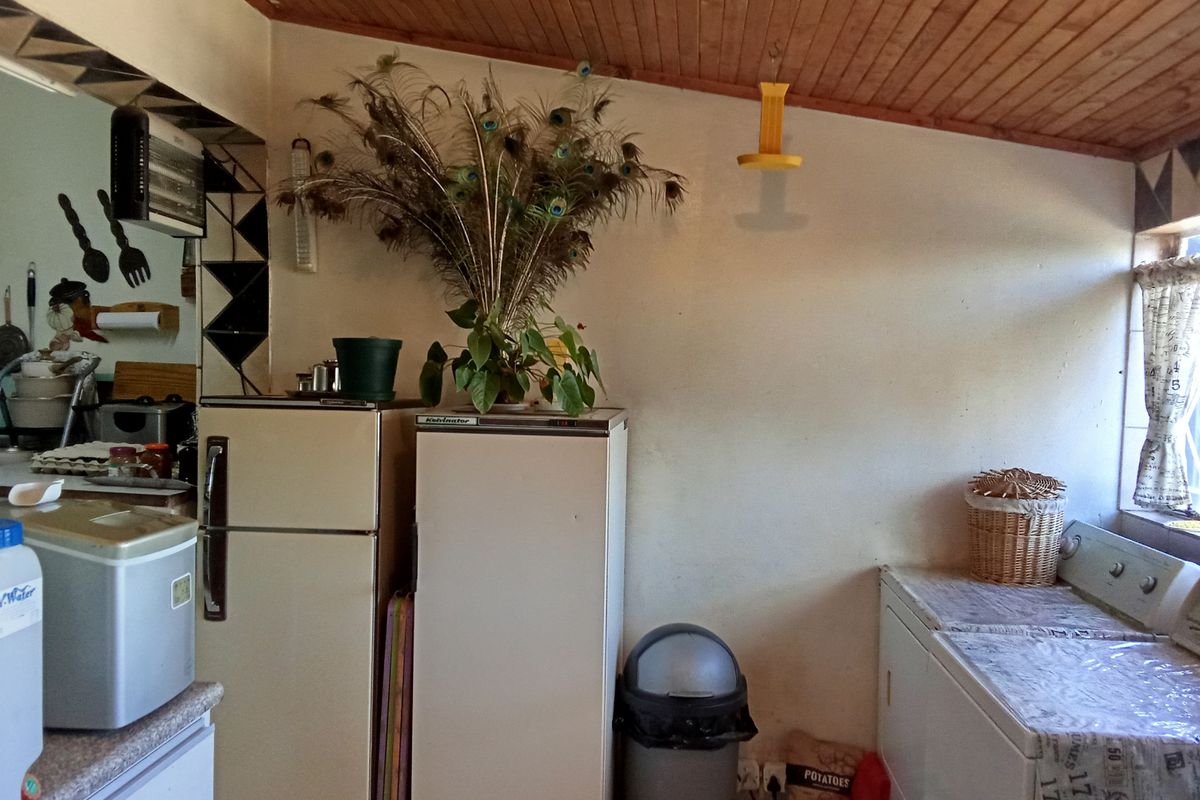 3 bedroom farm for sale in Houtkop AH, Vereeniging offering comfort and convenience - Photo 5