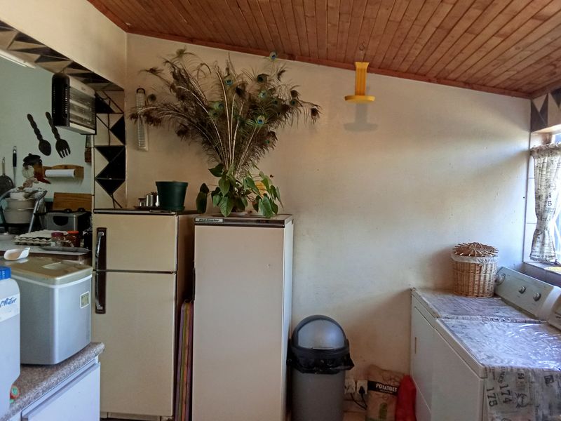 3 bedroom farm for sale in Houtkop AH, Vereeniging offering comfort and convenience - Photo 5