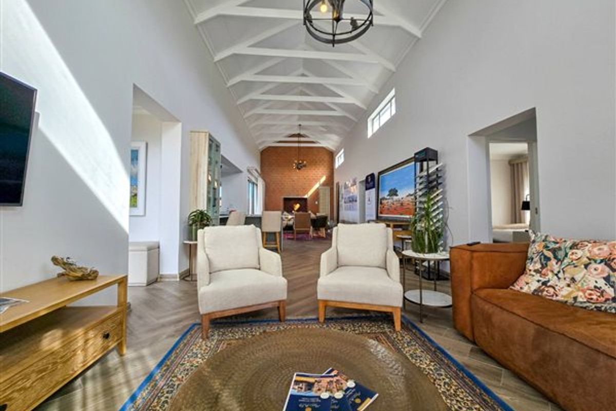 Modern Comfort in Secure Estate Living – No Transfer Duty! - Photo 4