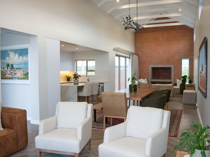 Spacious Double-Storey Family Home in Secure Estate – No Transfer Duty! - Photo 3