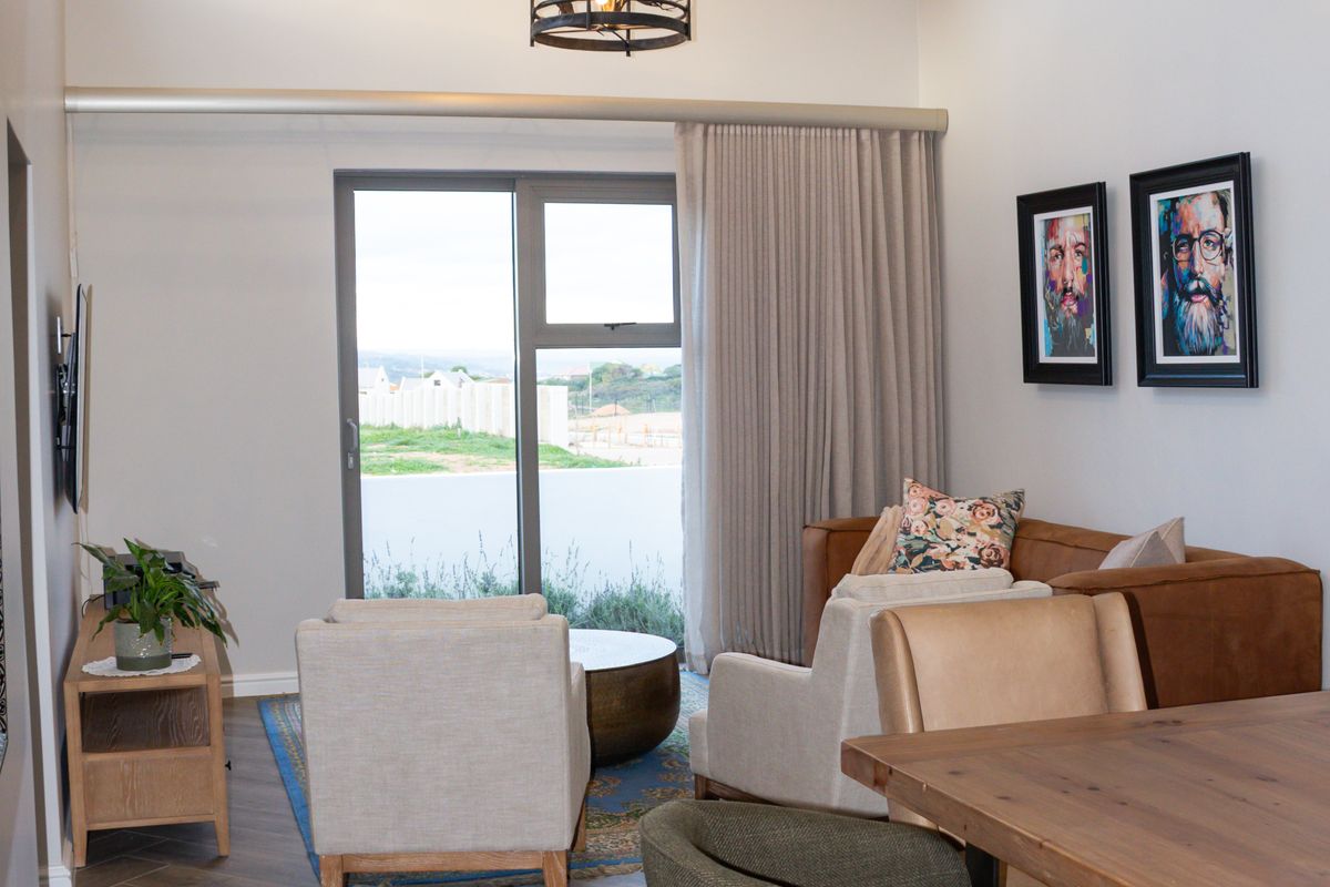 Spacious Double-Storey Family Home in Secure Estate – No Transfer Duty! - Photo 5