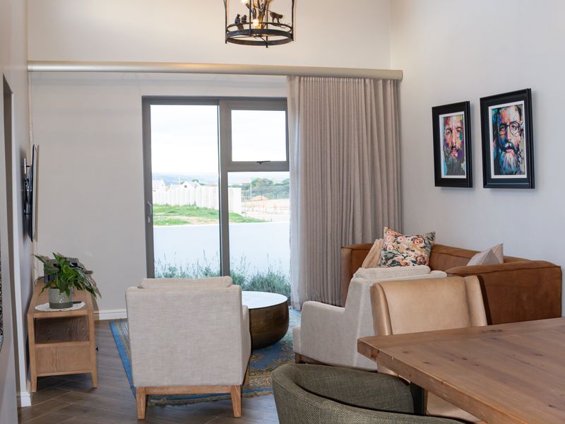 Spacious Double-Storey Family Home in Secure Estate – No Transfer Duty! - Photo 5