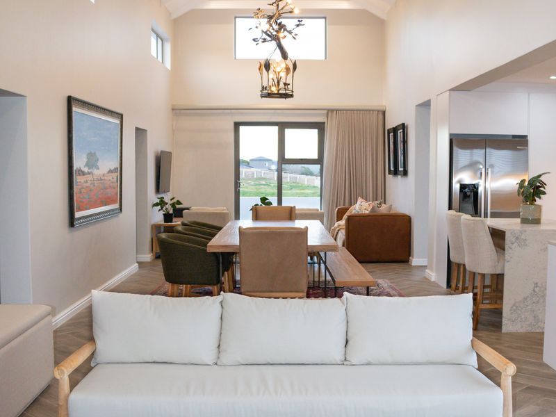 Spacious Double-Storey Family Home in Secure Estate – No Transfer Duty! - Photo 10