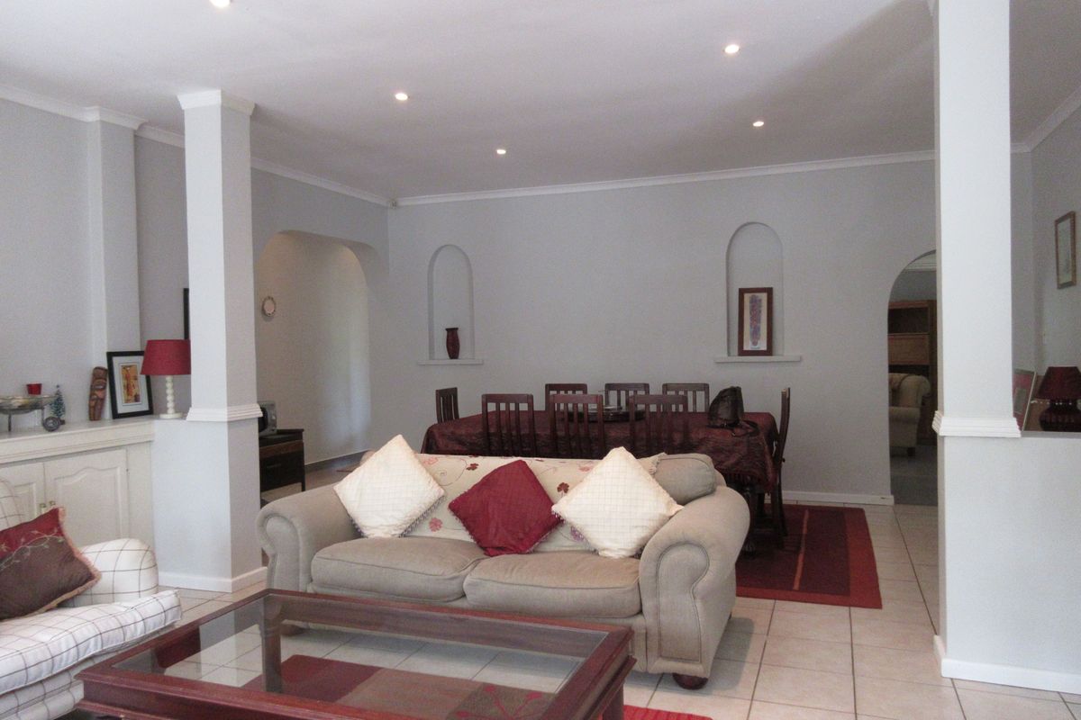 Spacious Character Home on Expansive Parklike Grounds with Flat - Photo 3