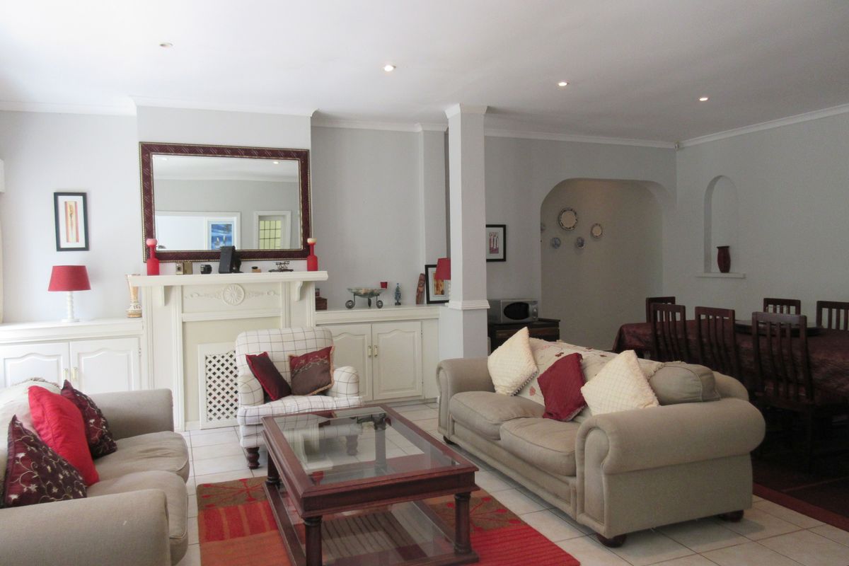 Spacious Character Home on Expansive Parklike Grounds with Flat - Photo 2