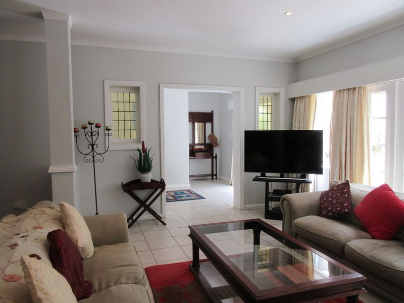 Spacious Character Home on Expansive Parklike Grounds with Flat - Photo 4