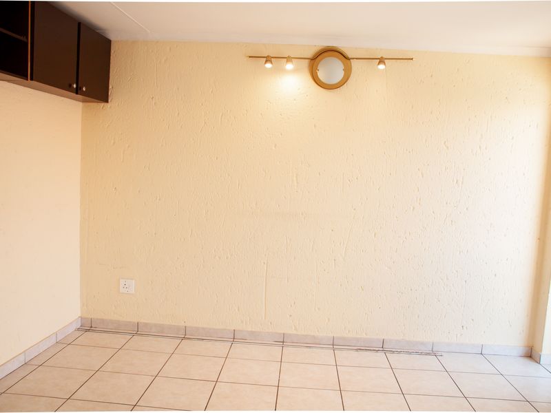 Charming  Ground Floor Apartment in Vorna Valley - Photo 6