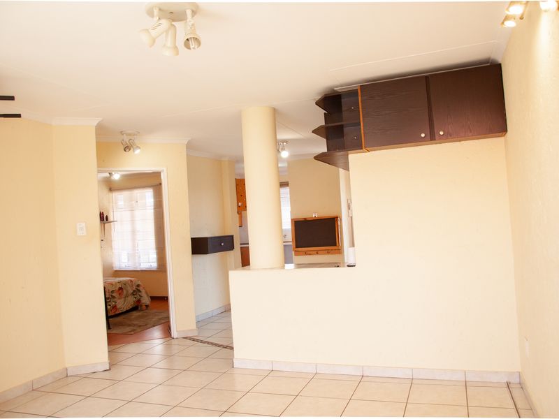 Charming  Ground Floor Apartment in Vorna Valley - Photo 8