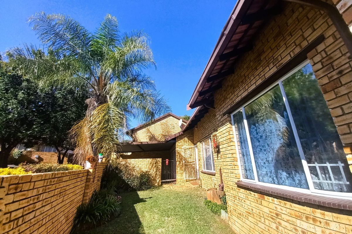 Your Dream Home Awaits - Photo 2