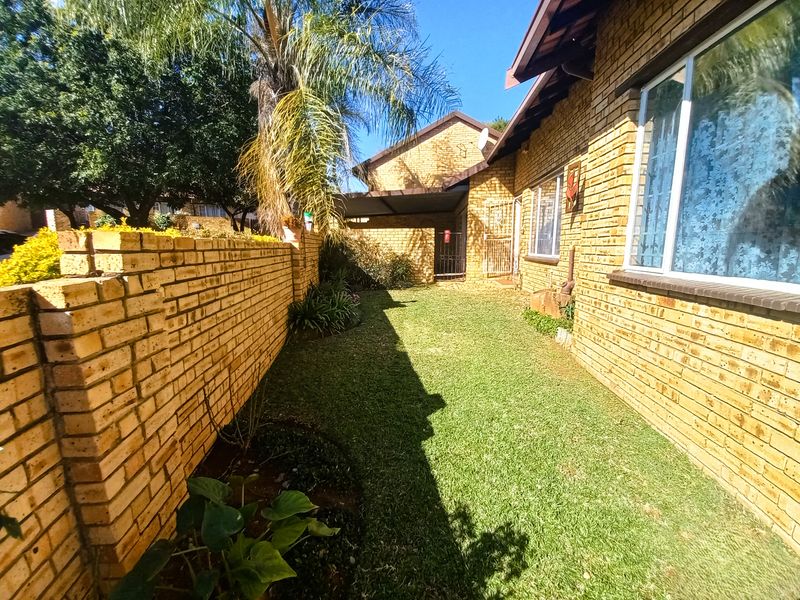 Your Dream Home Awaits - Photo 6