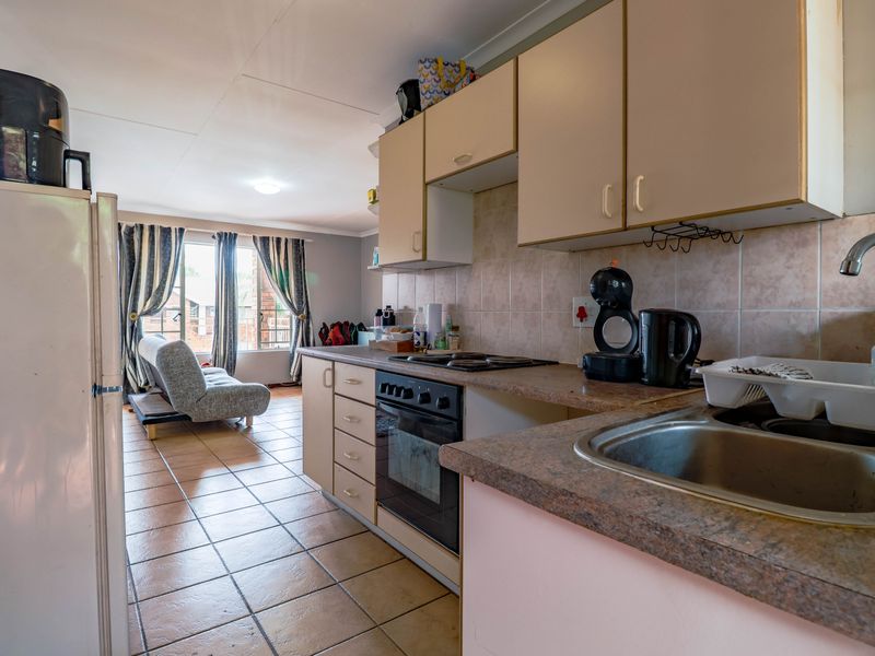 Smart Investment in Prime Highveld Location – Tenanted & Turnkey Ready! - Photo 4