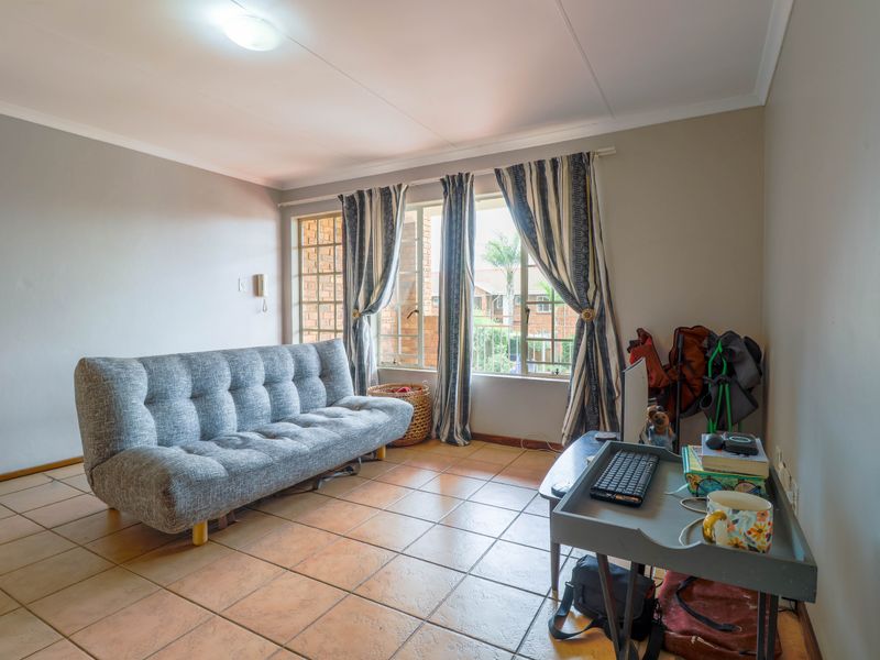 Smart Investment in Prime Highveld Location – Tenanted & Turnkey Ready! - Photo 5