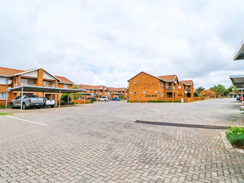 Smart Investment in Prime Highveld Location – Tenanted & Turnkey Ready! - Photo 2