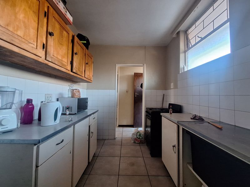 A Steal of a Deal — Spacious Investor’s Gem - Photo 4