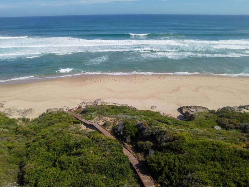 New release – Authentic beachfront living at Its best - Photo 2