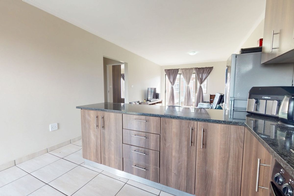 Modern 2 Bedroom at the student Flats Near NWU - Photo 4