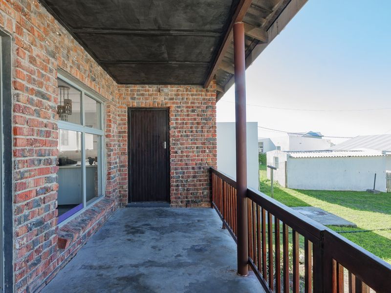 Neat 3-Bedroom Long-Term Rental in Agulhas –  Coastal Home! - Photo 4