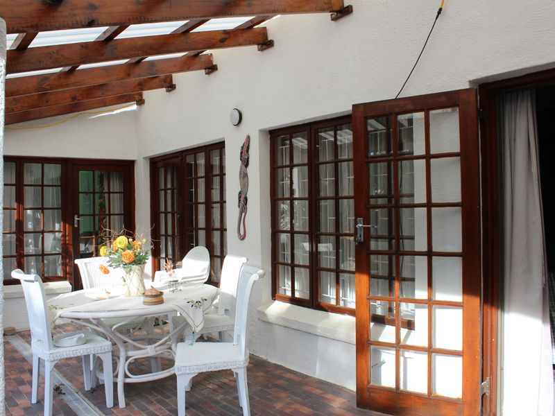 Charming Two Bedroom Townhouse for Sale in Sought-After West Bank Complex, Port Alfred - Photo 6