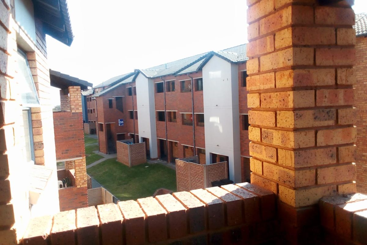 Charming 2 bedroom apartment for sale - Photo 2