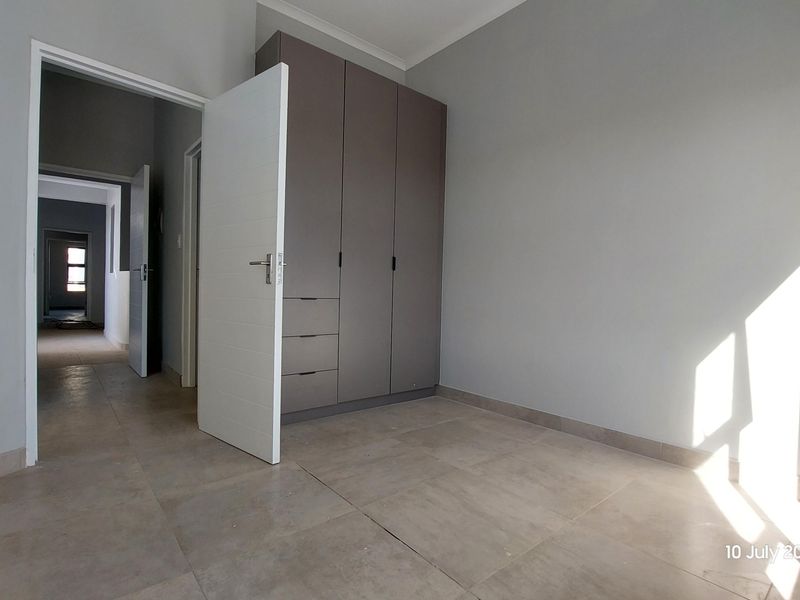 NEW DEVELOPMENT selling off-plan. Buy direct from the developer and SAVE! BUY-TO-LET investment - Photo 10