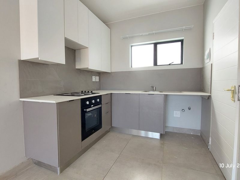 NEW DEVELOPMENT selling off-plan. Buy direct from the developer and SAVE! BUY-TO-LET investment - Photo 6