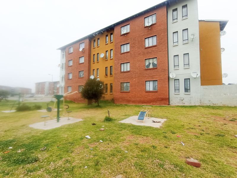 2 Bedroom Apartment for Sale - Fleurhof Lifestyle Estate - Photo 3