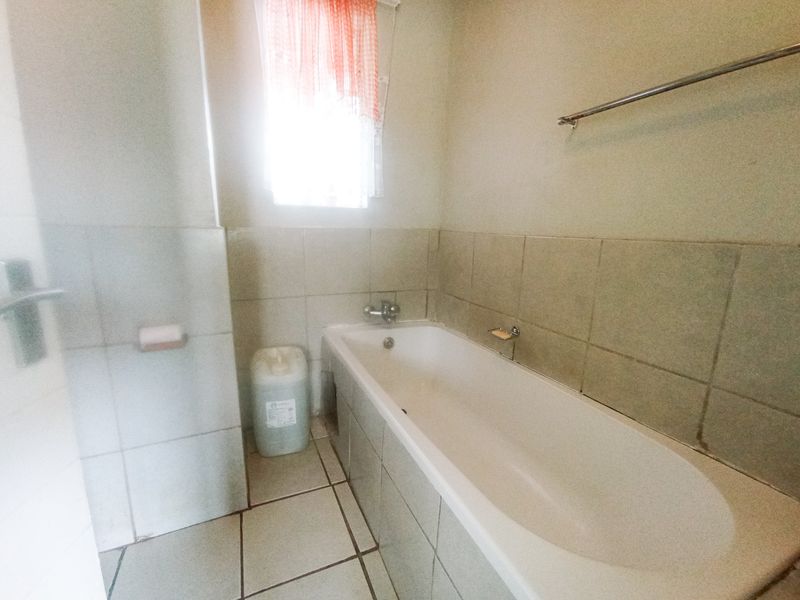 2 Bedroom Apartment for Sale - Fleurhof Lifestyle Estate - Photo 6