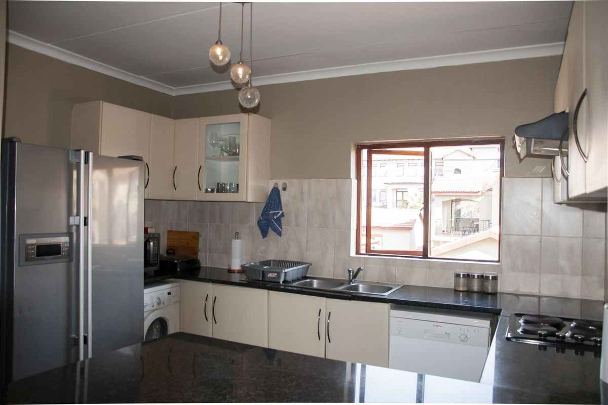 Perfect Starter Apartment - Photo 3