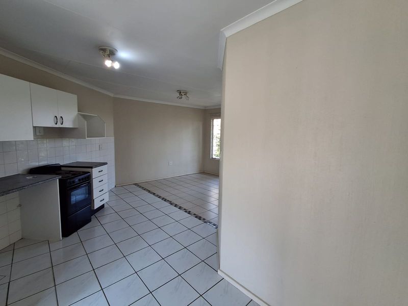 Stop Renting, Start Owning! Safe & Affordable 2-Bedroom Apartment in Radiokop - Photo 6