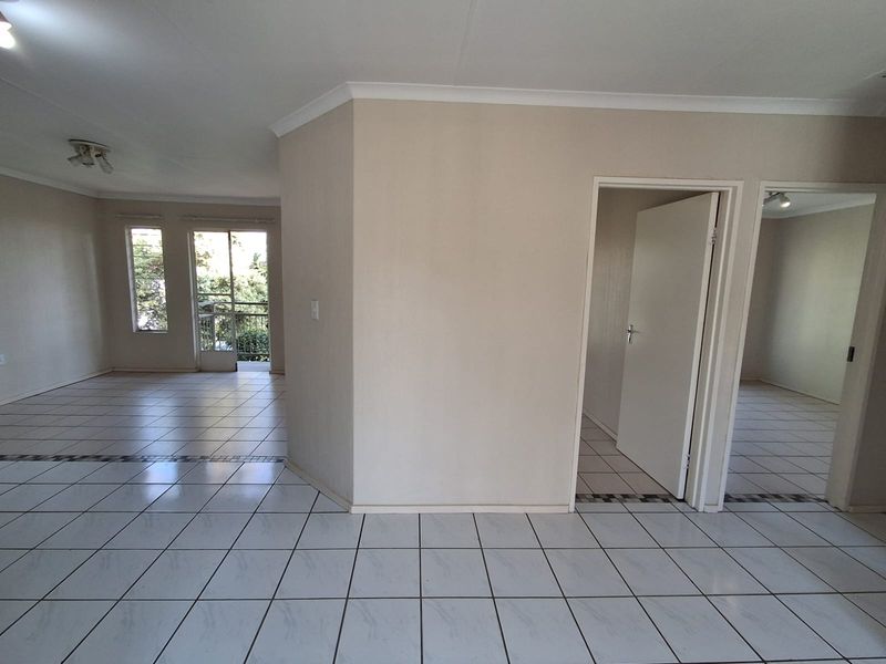 Stop Renting, Start Owning! Safe & Affordable 2-Bedroom Apartment in Radiokop - Photo 5