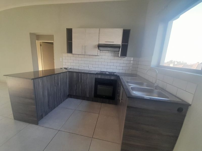 Modern Ground Floor Apartment in Jansen Park, Boksburg – Secure Living with Excellent Convenience - Photo 6