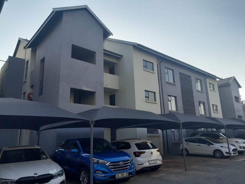 Modern Ground Floor Apartment in Jansen Park, Boksburg – Secure Living with Excellent Convenience - Photo 3
