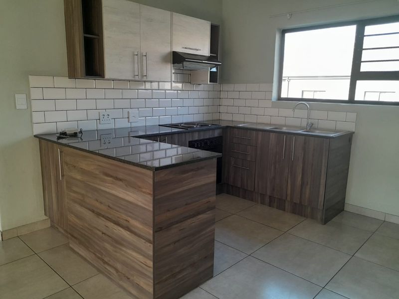 Modern Ground Floor Apartment in Jansen Park, Boksburg – Secure Living with Excellent Convenience - Photo 5