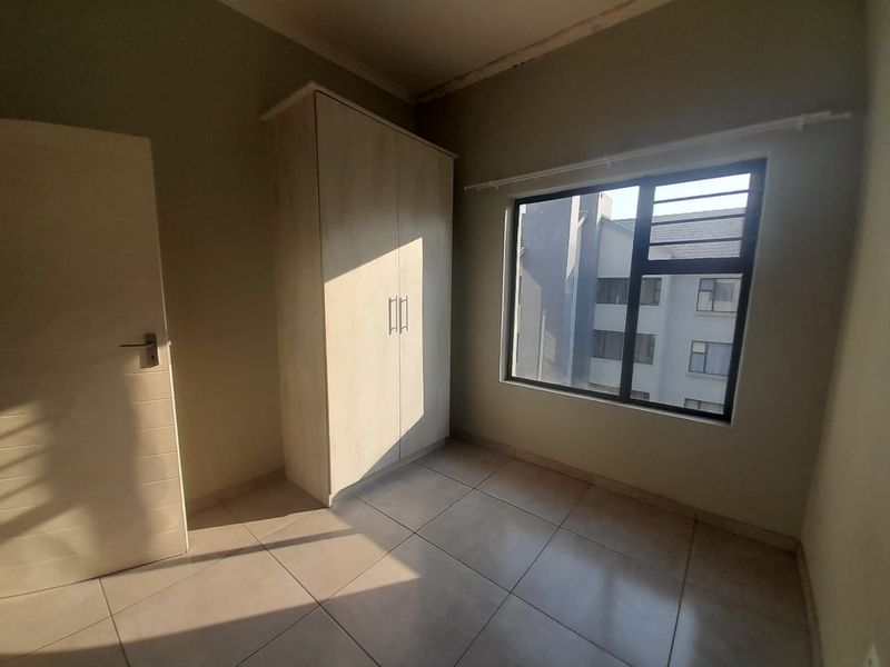 Modern Ground Floor Apartment in Jansen Park, Boksburg – Secure Living with Excellent Convenience - Photo 10