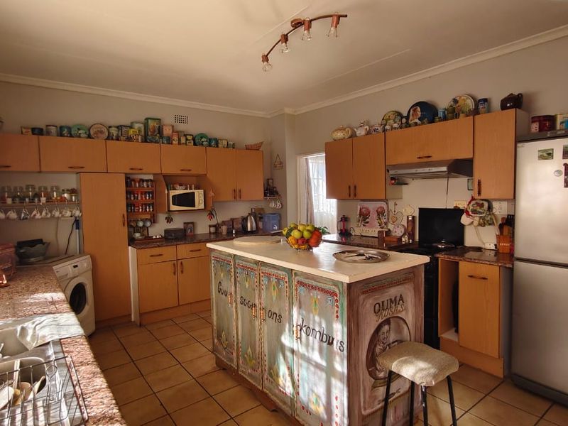 Well maintained family home - Photo 6