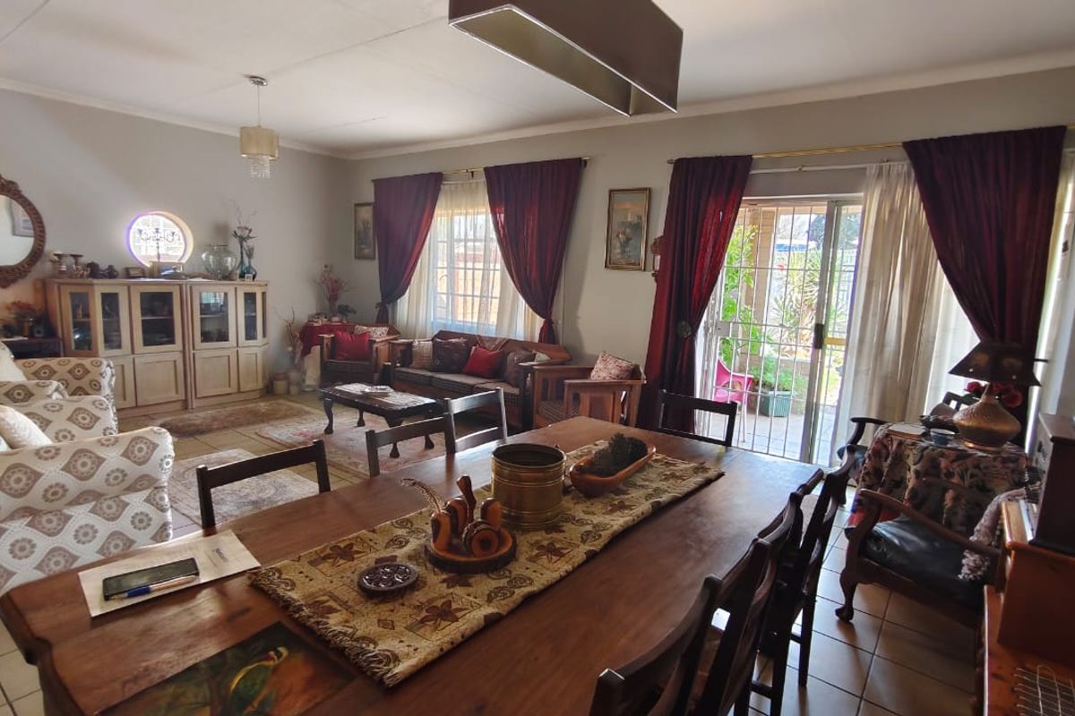 Well maintained family home - Photo 3