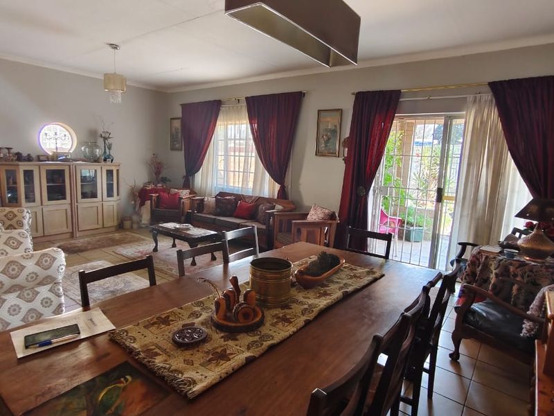 Well maintained family home - Photo 3