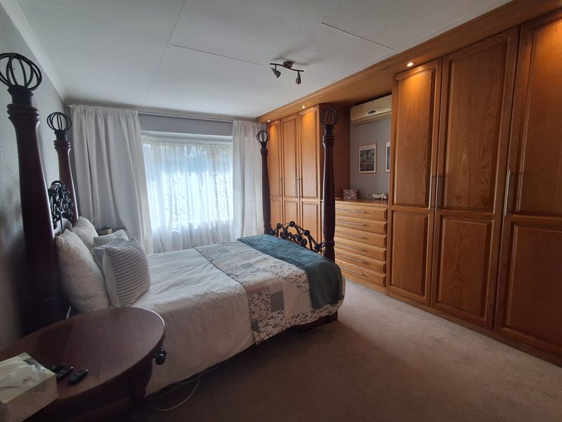 A Rare Find in Helderkruin – Modern, Secure & Move-in Ready! - Photo 10