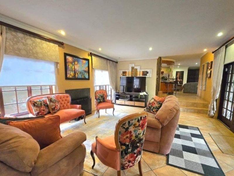 READY TO MOVE IN PROPERTY - Photo 3