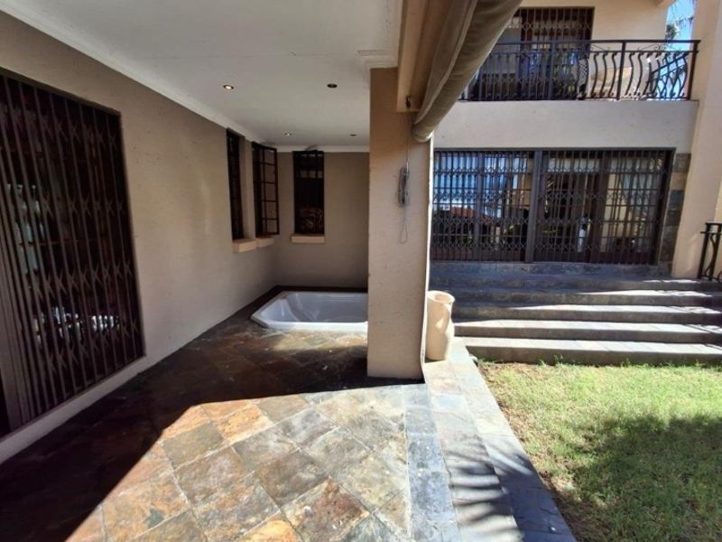 READY TO MOVE IN PROPERTY - Photo 10