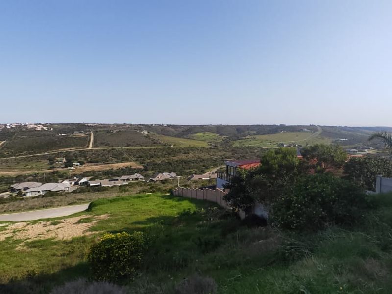Elevated Coastal Living with Spectacular, Panoramic Ocean Views in Mossel Bay - Photo 10