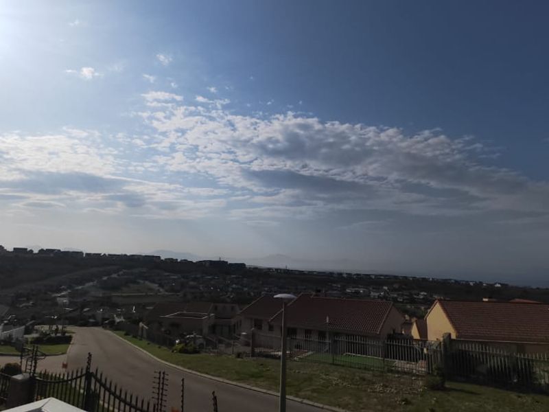 Elevated Coastal Living with Spectacular, Panoramic Ocean Views in Mossel Bay - Photo 6