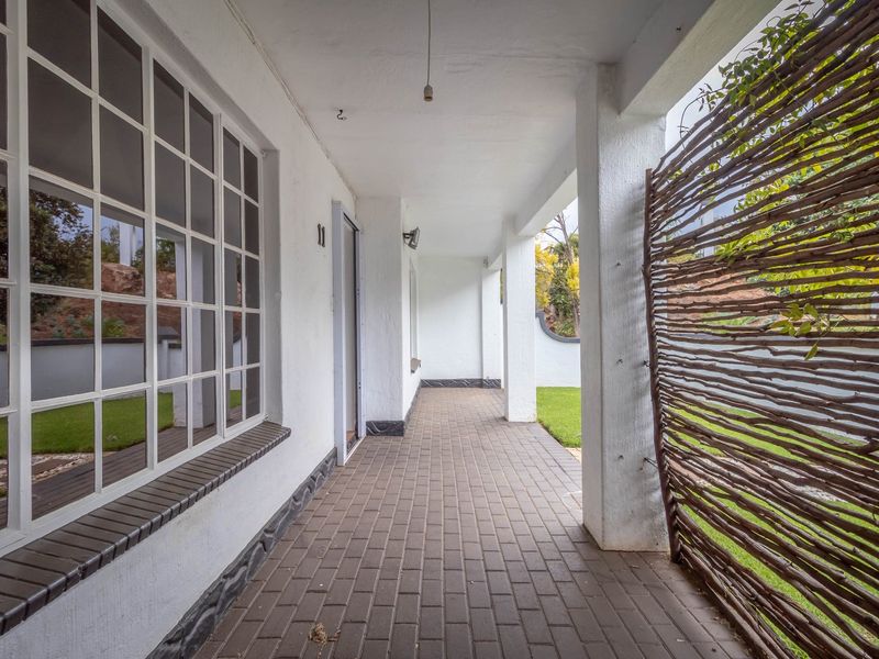 Charming 2 Bedroom 1 bathroom ground floor apartment in Helderkruin - Photo 5
